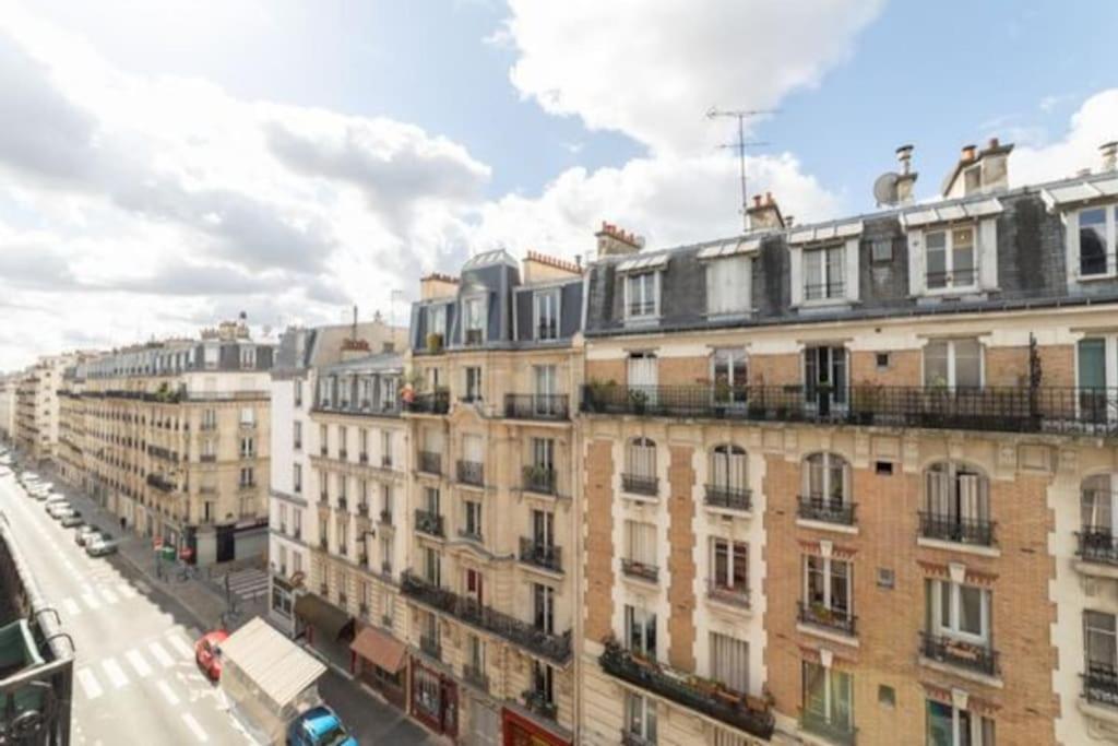 Appartamento Cosy Studio Near Public Transport Parigi Esterno foto